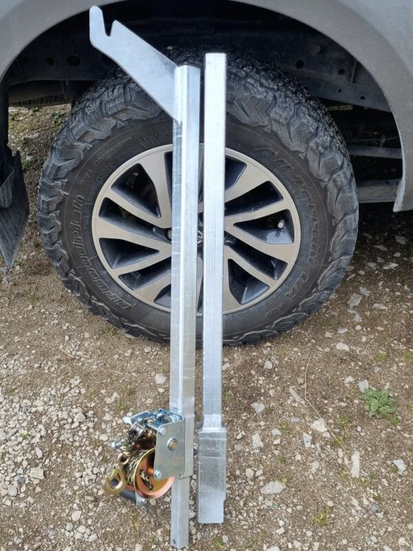 Single-Strut Tow Hitch Winch - Image 4